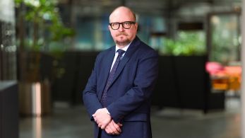 Kuvassa Finanssialan toimitusjohtaja Arno Ahosniemi