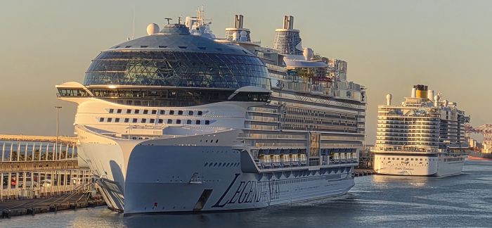 Legend of the Seas -risteilyaluksen toimitus nosti Suomen vientiä neljä prosenttia vuoden toisella neljänneksellä,